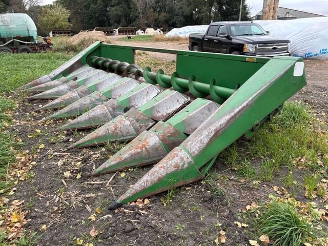 Image of John Deere 843 equipment image 2