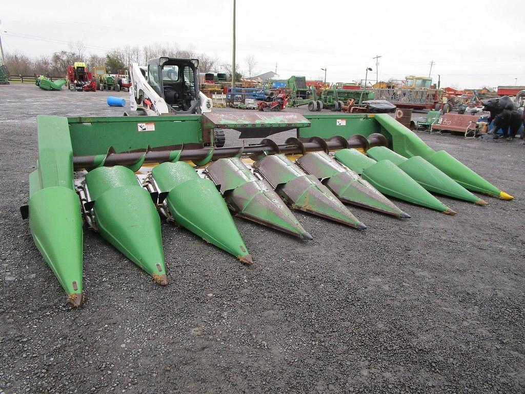 Image of John Deere 843 Primary image