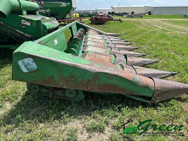 Image of John Deere 843 equipment image 3