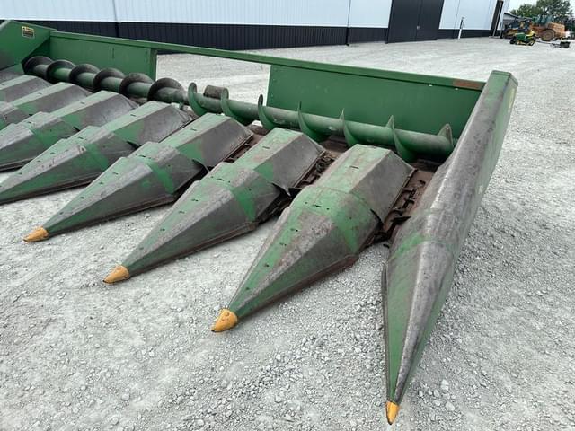Image of John Deere 843 equipment image 1