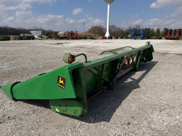 Image of John Deere 843 equipment image 3