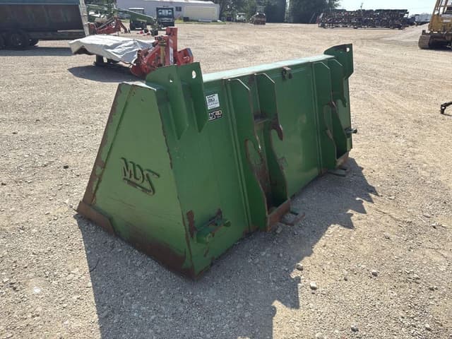 Image of John Deere 843 equipment image 4