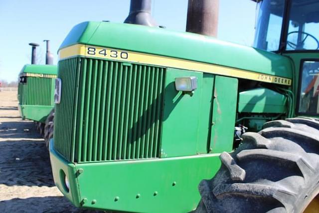 Image of John Deere 8430 equipment image 4