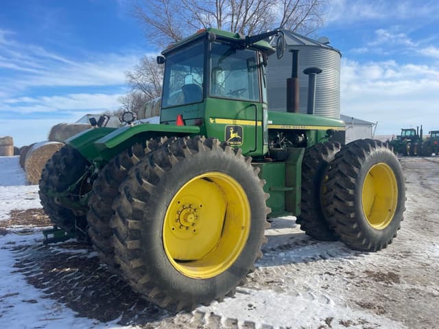 Image of John Deere 8430 equipment image 2