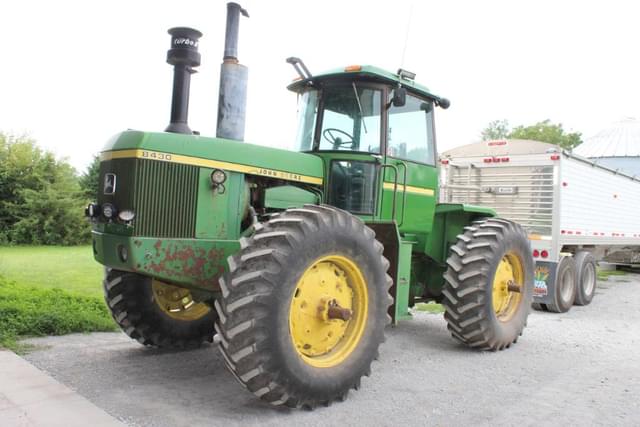 Image of John Deere 8430 equipment image 1