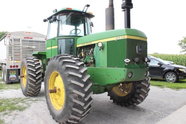 Image of John Deere 8430 equipment image 3