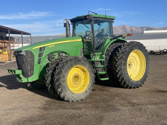 Main image John Deere 8430