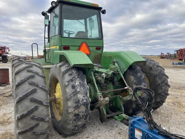 Image of John Deere 8430 equipment image 4