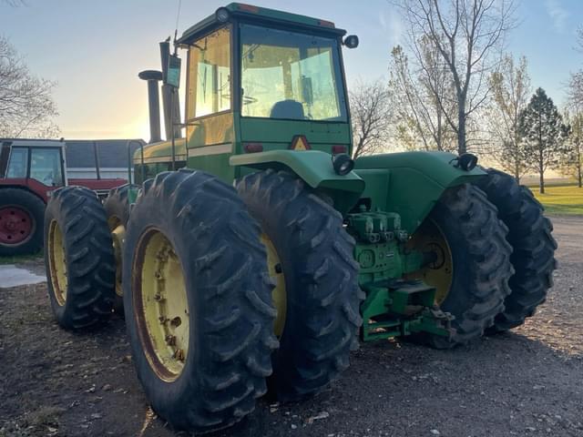 Image of John Deere 8440 equipment image 3