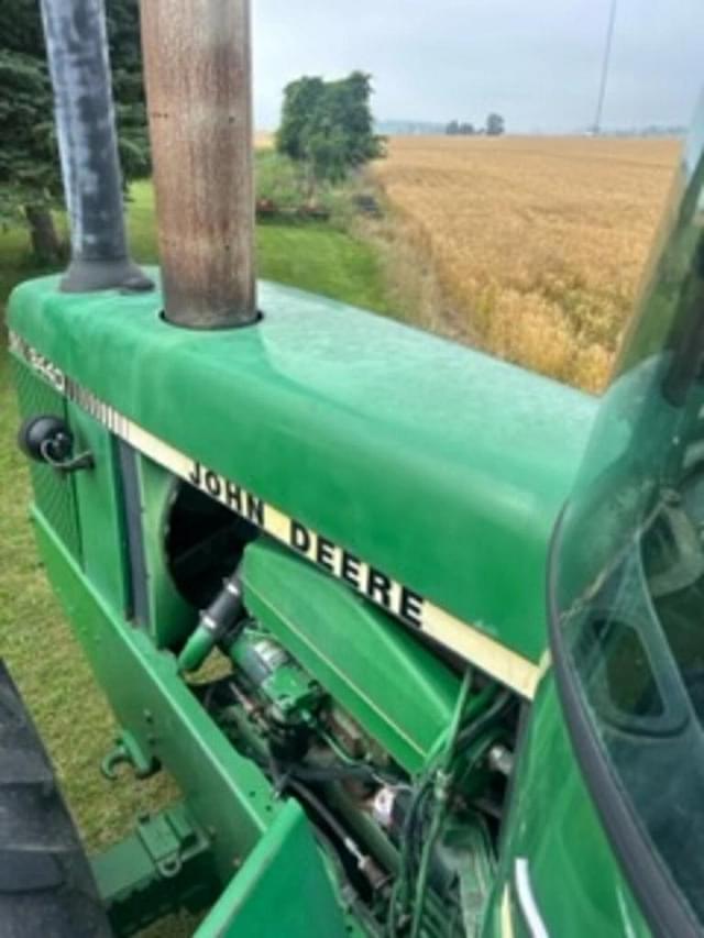 Image of John Deere 8440 equipment image 4