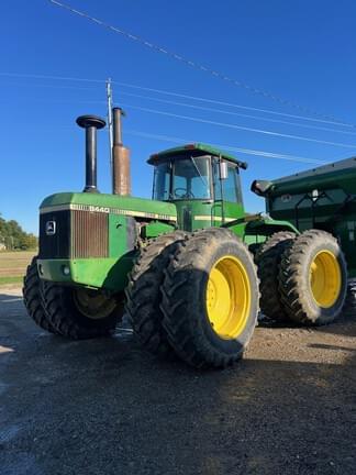 Image of John Deere 8440 equipment image 2