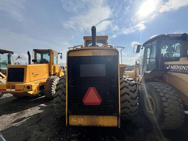 Image of John Deere 844 equipment image 4