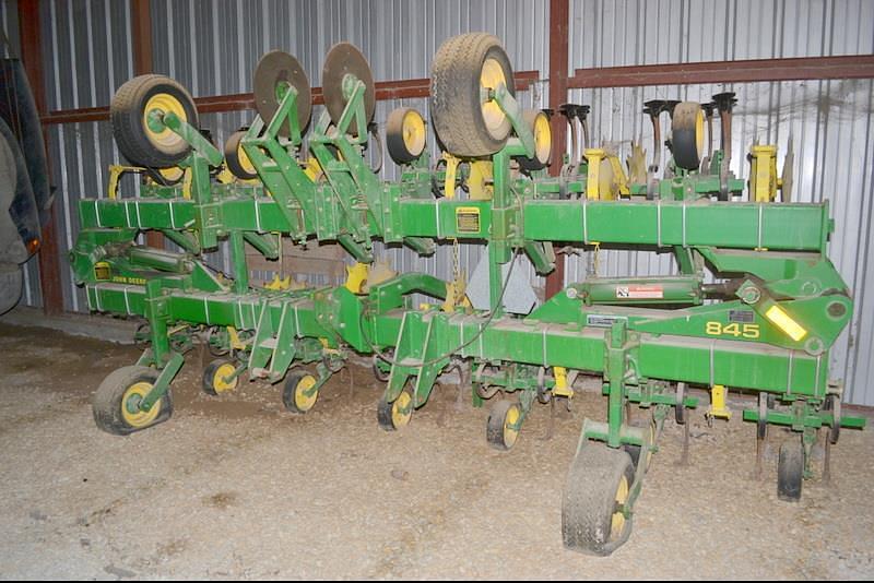 Image of John Deere 845 Primary image