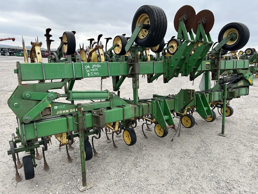 Image of John Deere 845 Primary image