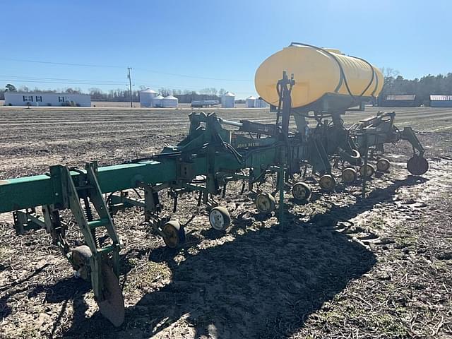 Image of John Deere 845 equipment image 3