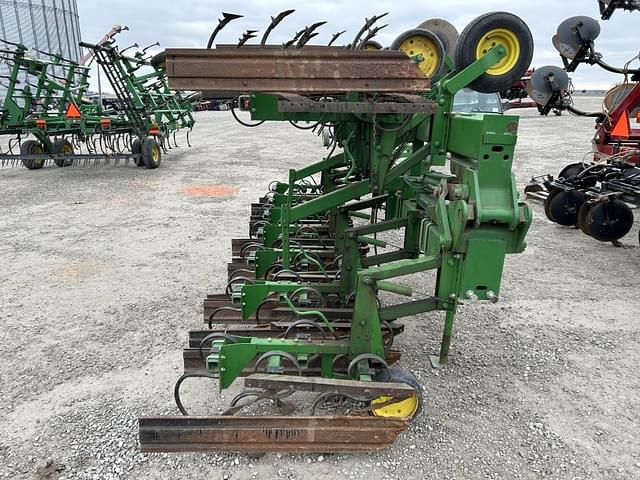 Image of John Deere 845 equipment image 3