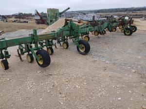 John Deere 845 Image