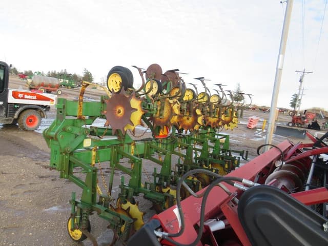 Image of John Deere 845 equipment image 2