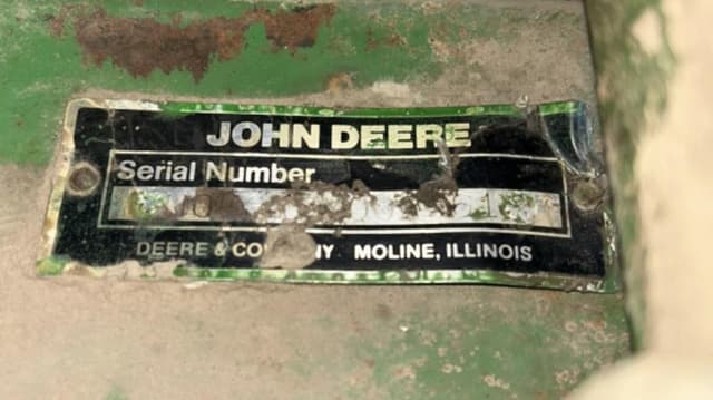 Image of John Deere 845 equipment image 4