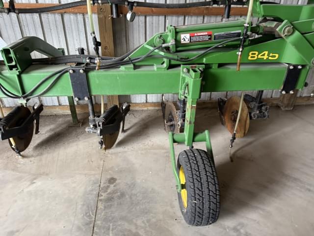 Image of John Deere 845 equipment image 4