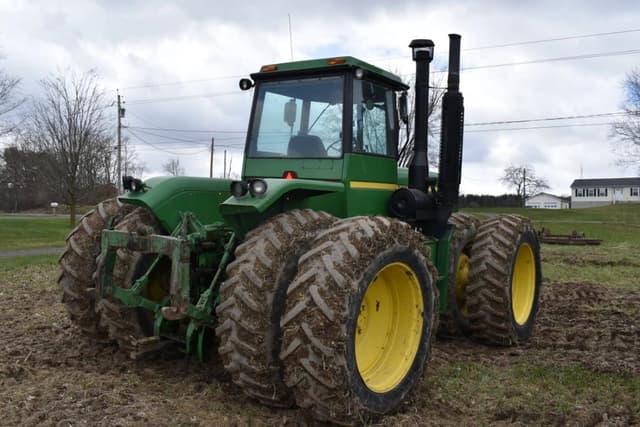 Image of John Deere 8450 equipment image 2