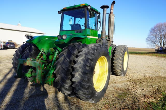 Image of John Deere 8450 equipment image 2