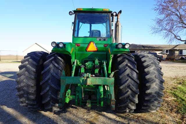 Image of John Deere 8450 equipment image 3