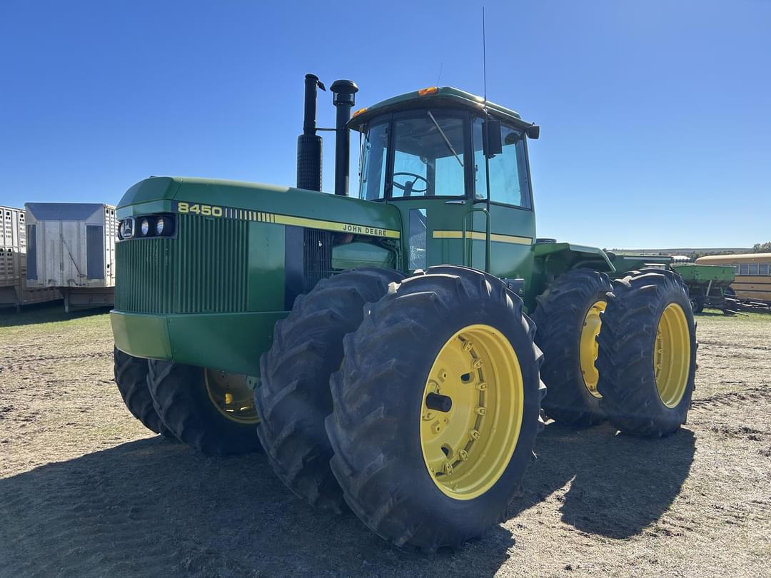 Image of John Deere 8450 Primary image