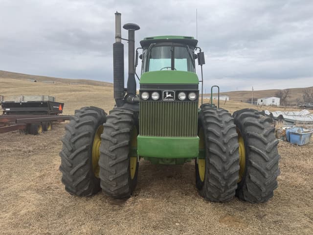 Image of John Deere 8450 equipment image 3