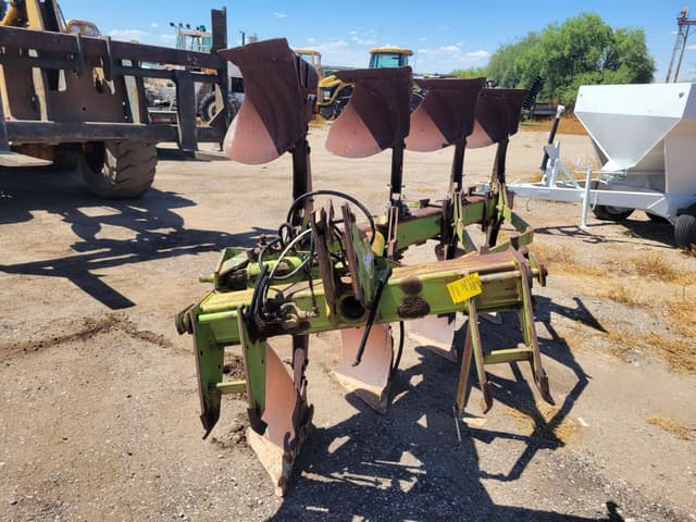 Image of John Deere 8450 equipment image 1