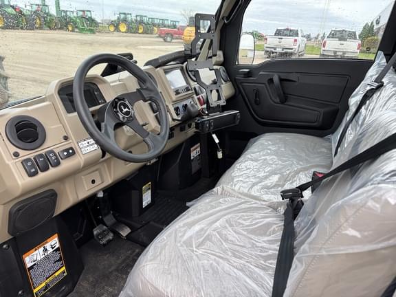 Image of John Deere XUV 845R  equipment image 4