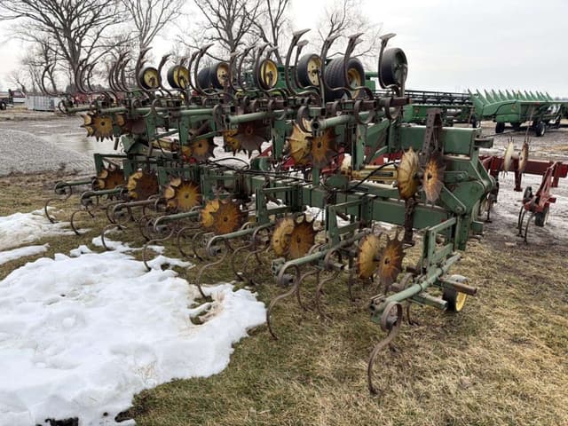 Image of John Deere 85 equipment image 3