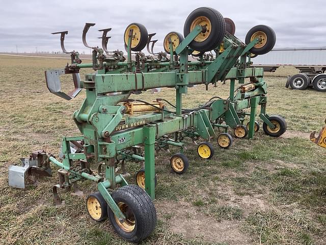 Image of John Deere 85 equipment image 1