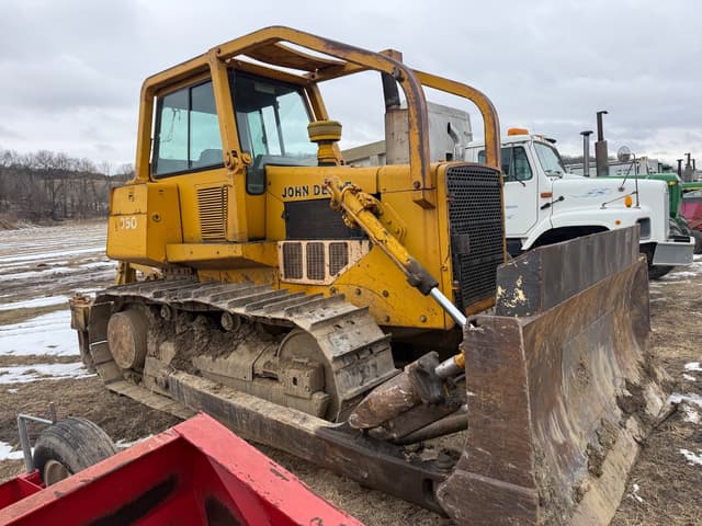 Image of John Deere 850 equipment image 2