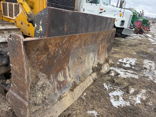 Image of John Deere 850 equipment image 1