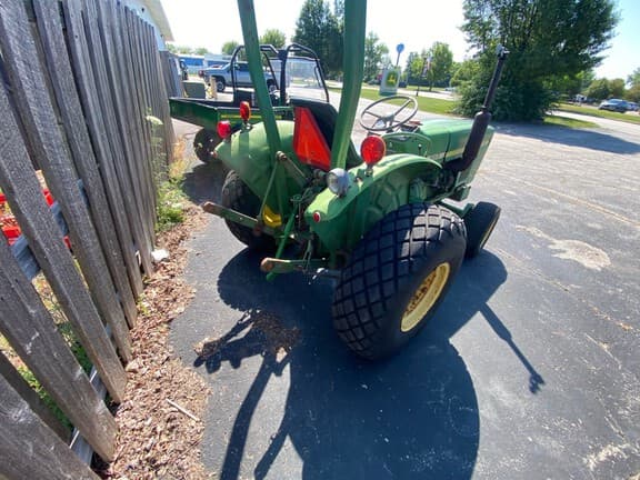 Image of John Deere 850 equipment image 3