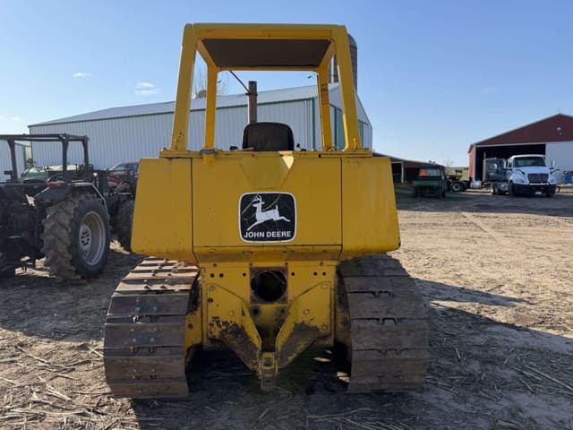 Image of John Deere 850B equipment image 2