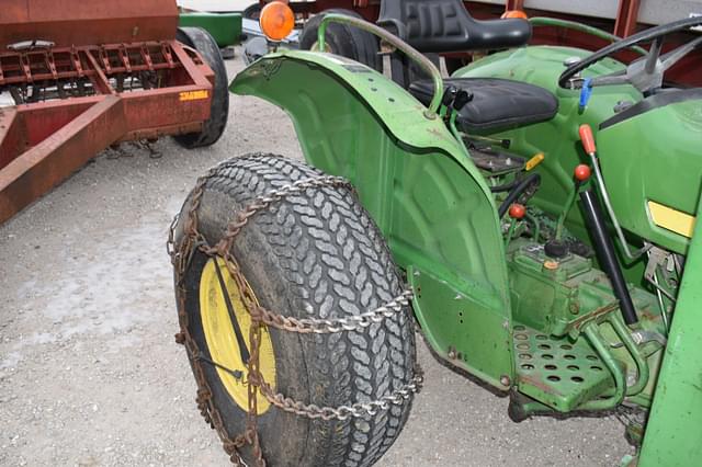 Image of John Deere 850 equipment image 3