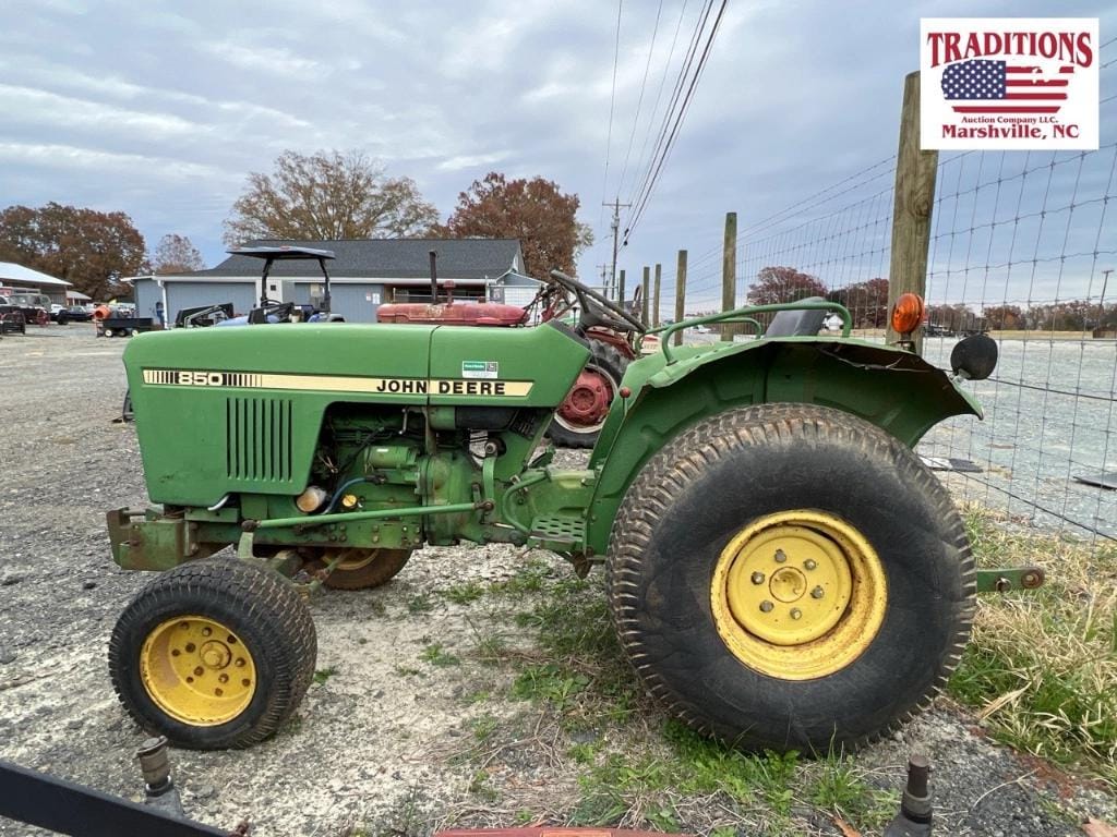 Main image John Deere 850