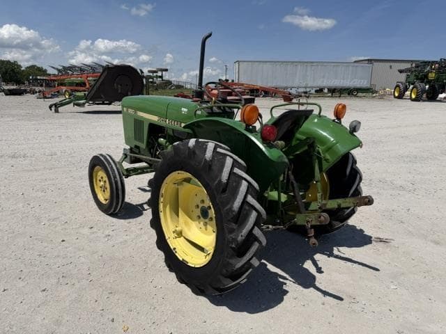 Image of John Deere 850 equipment image 2