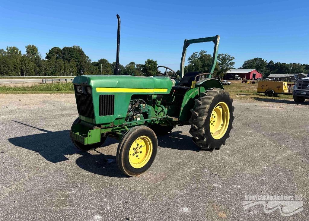 Image of John Deere 850 Primary image