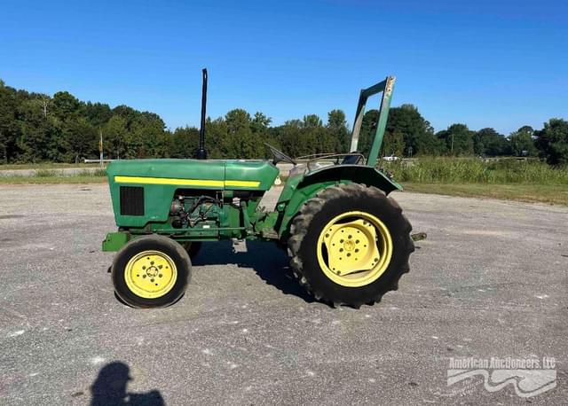 Image of John Deere 850 equipment image 1