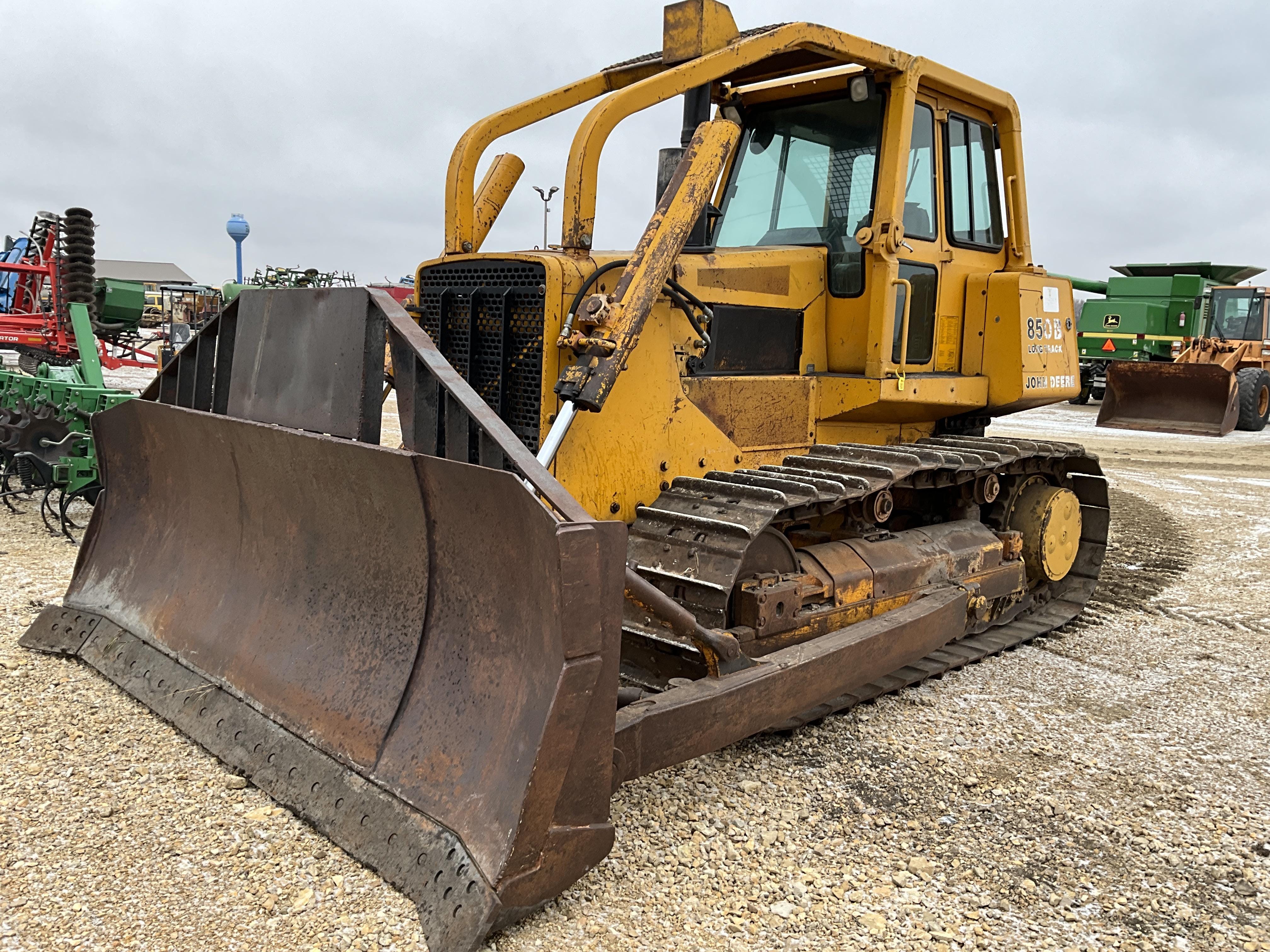 Main image John Deere 850