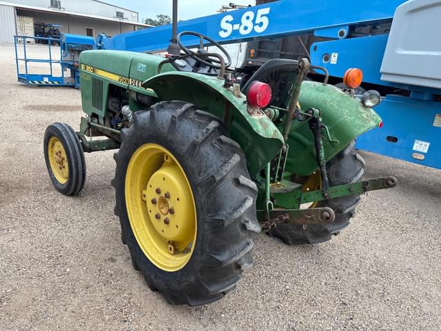 Image of John Deere 850 equipment image 3
