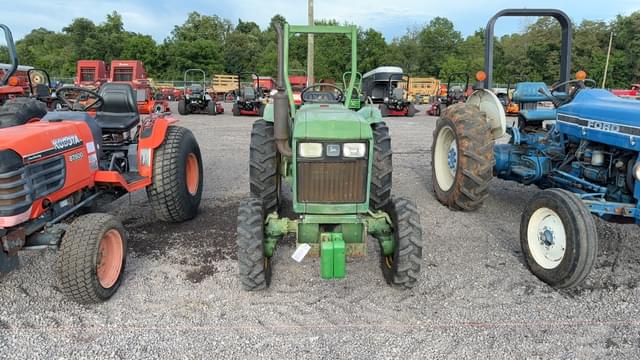 Image of John Deere 850 equipment image 1