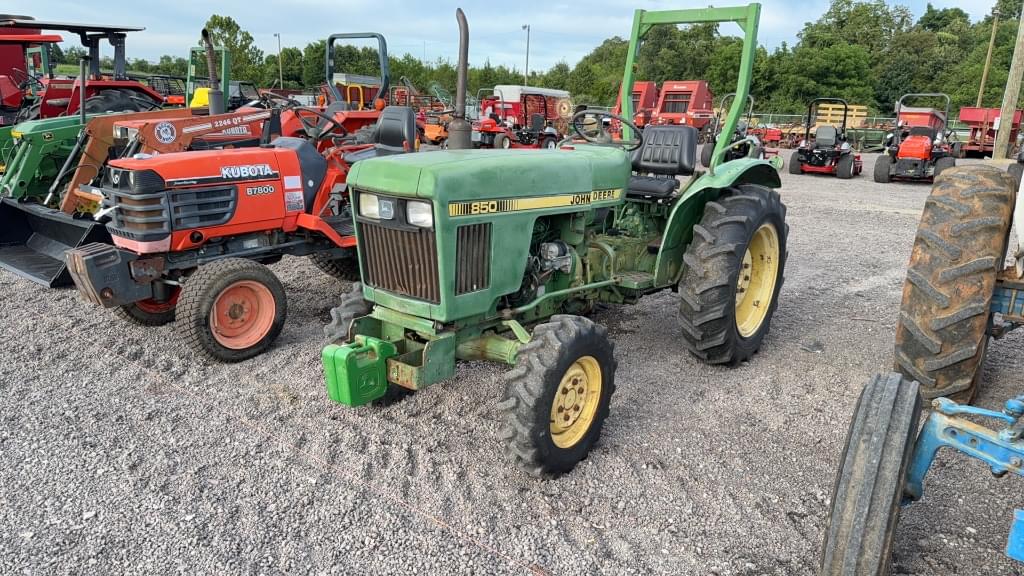 Image of John Deere 850 Primary image