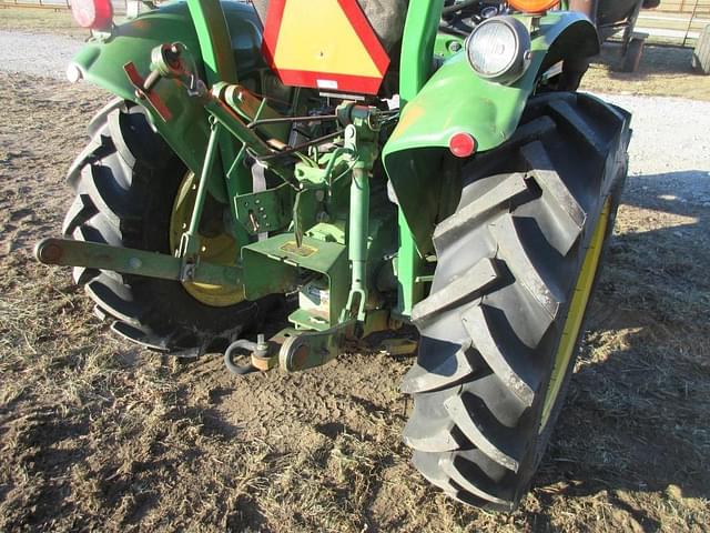 Image of John Deere 850 equipment image 4