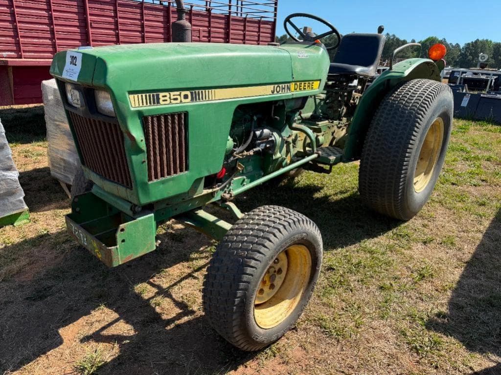 Image of John Deere 850 Primary image