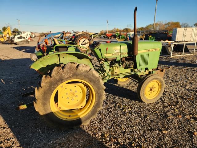 Image of John Deere 850 equipment image 1