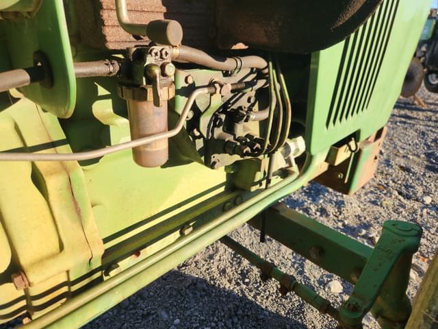 Image of John Deere 850 equipment image 2